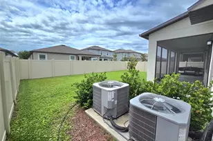 2950 Adams Cross Dr, Zephyrhills, FL 33540 - Photo 47