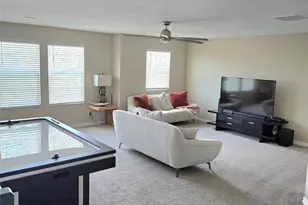 2950 Adams Cross Dr, Zephyrhills, FL 33540 - Photo 17
