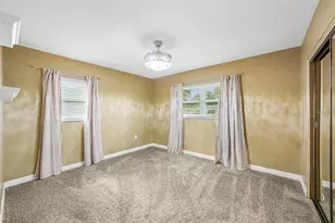 9725 48th Pl N, Saint Petersburg, FL 33708 - Photo 33