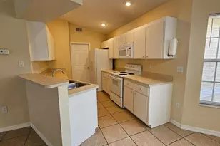 10368 Lansfield St, Spring Hill, FL 34608 - Photo 11