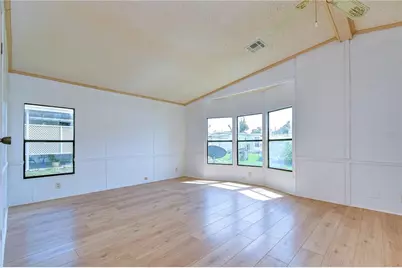 6055 Crestview Lane, Zephyrhills, FL 33542 - Photo 17