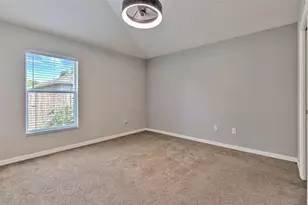 6043 Pointe Pleasant Blvd, Wesley Chapel, FL 33545 - Photo 5