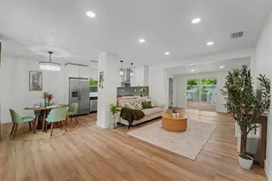903 E Cayuga St, Tampa, FL 33603 - Photo 3