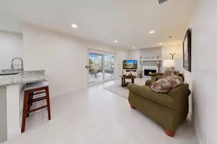 803 Leisey Cir, Ruskin, FL 33570 - Photo 25
