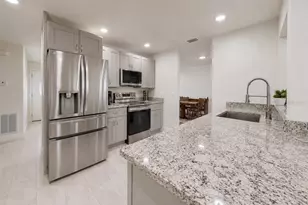 803 Leisey Cir, Ruskin, FL 33570 - Photo 19