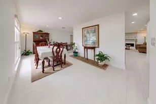 803 Leisey Cir, Ruskin, FL 33570 - Photo 15