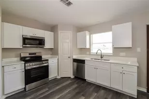 16249 Wilkinson Dr, Clermont, FL 34714 - Photo 9
