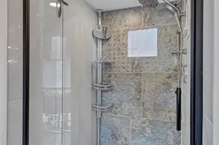3437 35th St N, Saint Petersburg, FL 33713 - Photo 25