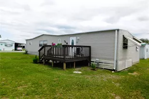 5315 Antigua Dr, Zephyrhills, FL 33541 - Photo 7