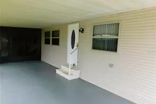 5315 Antigua Dr, Zephyrhills, FL 33541 - Photo 9