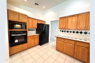 29439 Schinnecock Hills Lane, San Antonio, FL 33576 - Photo 9