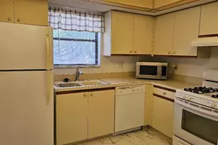 5920 80th St N, Saint Petersburg, FL 33709 - Photo 7