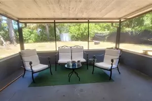8702 Beverly Dr, Tampa, FL 33617 - Photo 21