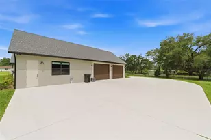 37904 Trilby Rd, Dade City, FL 33523 - Photo 5