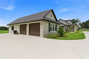 37904 Trilby Rd, Dade City, FL 33523 - Photo 5