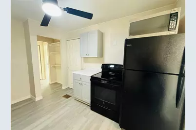 4010 Miramar Way S, Saint Petersburg, FL 33705 - Photo 9