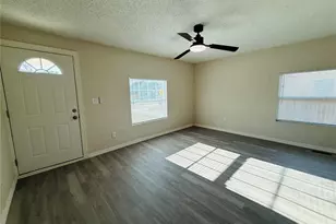 4010 Miramar Way S, Saint Petersburg, FL 33705 - Photo 3