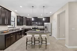 28511 Pleasant Bay Loop, Wesley Chapel, FL 33543 - Photo 17