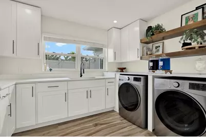 1308 Marion Drive S, Saint Petersburg, FL 33707 - Photo 25