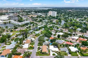 1308 Marion Dr S, Saint Petersburg, FL 33707 - Photo 37