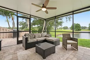 13988 Lake Point Dr, Clearwater, FL 33762 - Photo 11