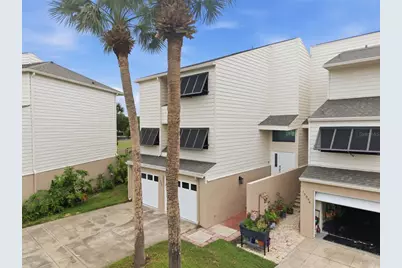 13988 Lake Point Drive, Clearwater, FL 33762 - Photo 3