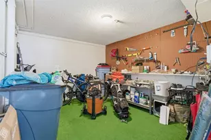 13988 Lake Point Dr, Clearwater, FL 33762 - Photo 35