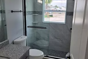 145 131st Ave E, Saint Petersburg, FL 33708 - Photo 9
