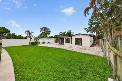4800 Venetian Boulevard NE, Saint Petersburg, FL 33703 - Photo 31