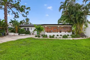 4800 Venetian Blvd NE, Saint Petersburg, FL 33703 - Photo 35
