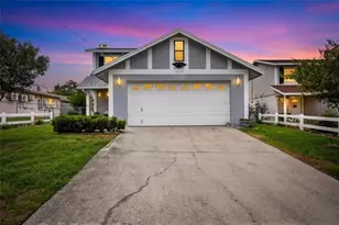 3312 N Lake Dr, Plant City, FL 33563 - Photo 1