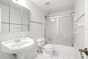 8206 Vassar Cir, Tampa, FL 33634 - Photo 19