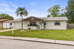 3547 Wilson Dr, Holiday, FL 34691 - Photo 3