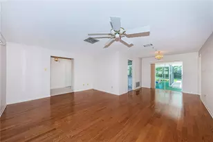 2093 Ashbury Dr, Clearwater, FL 33764 - Photo 17