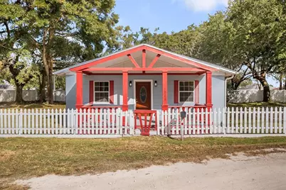 15229 Myrtle Street, Dade City, FL 33523 - Photo 1