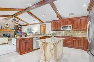 2809 Fairway View Dr, Valrico, FL 33596 - Photo 19