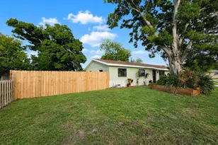 7001 59th St N, Pinellas Park, FL 33781 - Photo 3