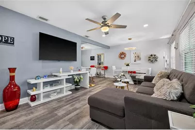 3164 52nd Way N, Saint Petersburg, FL 33710 - Photo 3