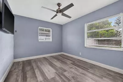 3164 52nd Way N, Saint Petersburg, FL 33710 - Photo 13