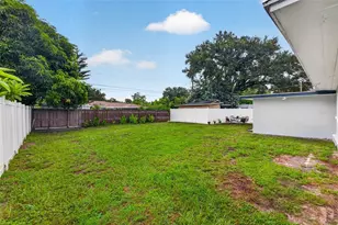 3164 52nd Way N, Saint Petersburg, FL 33710 - Photo 17