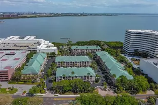 3205 Bay Club Cir, Tampa, FL 33607 - Photo 3
