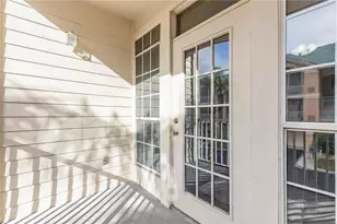 3205 Bay Club Cir, Tampa, FL 33607 - Photo 13