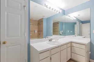 3205 Bay Club Cir, Tampa, FL 33607 - Photo 33