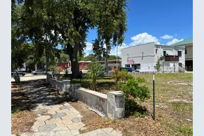 631 4th Street N, Saint Petersburg, FL 33701 - Photo 5