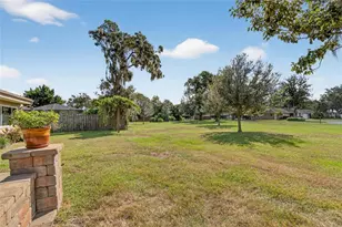 1615 Teakwood Dr, Plant City, FL 33563 - Photo 11