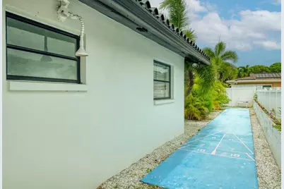 12125 6th Street E, Treasure Island, FL 33706 - Photo 45