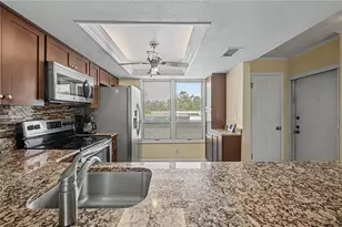 2620 Cove Cay Dr, Clearwater, FL 33760 - Photo 7