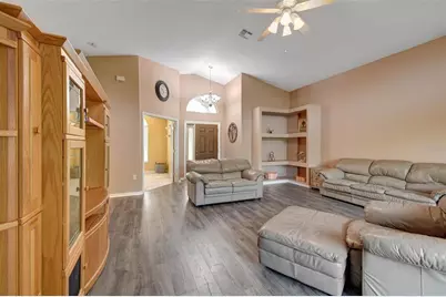 5085 Plumosa Street, Spring Hill, FL 34607 - Photo 9