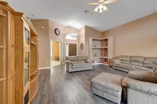 5085 Plumosa St, Spring Hill, FL 34607 - Photo 9