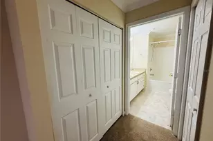 18557 Bridle Club Dr, Tampa, FL 33647 - Photo 19